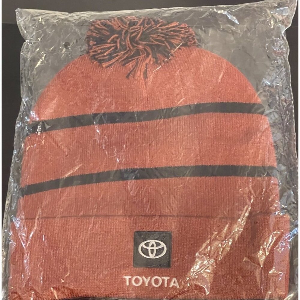 NEW Colorado Avalanche + Toyota Pom Beanie Hockey OS
